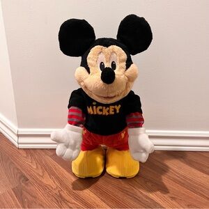Dance Star Mickey Mouse Disney Talking/Dancing 2009 Working Condition